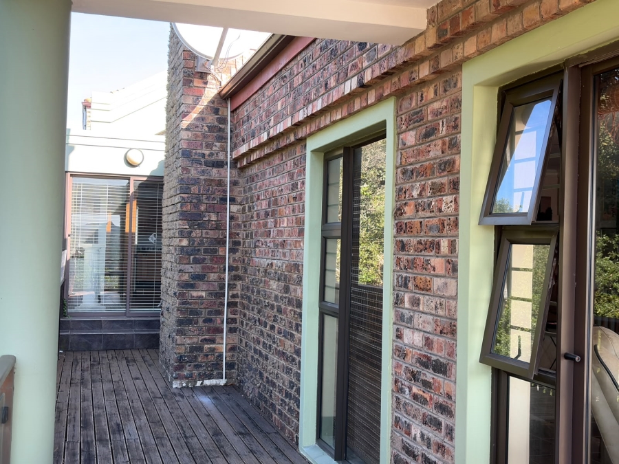 6 Bedroom Property for Sale in West Bank Eastern Cape